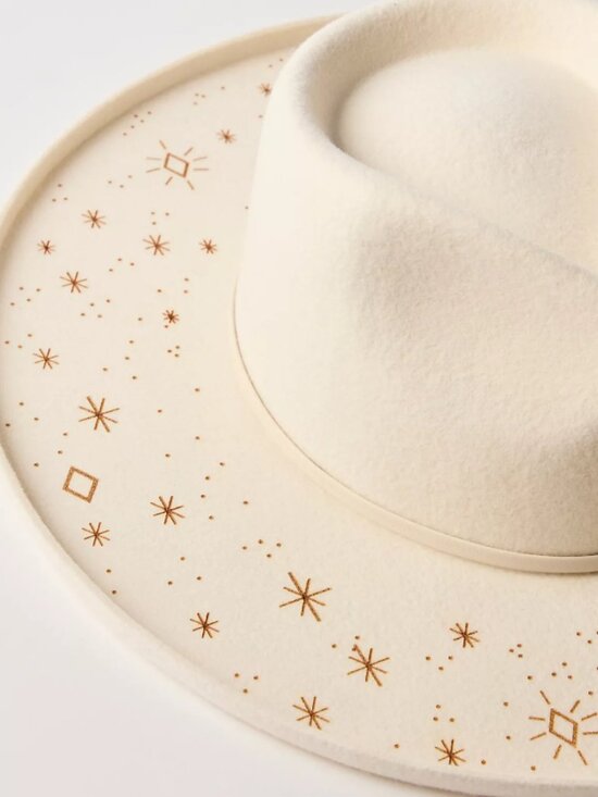 NWT Free People Under The Moon And Stars Hat in Ivory